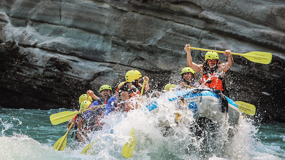 Rafting stellar descents 8