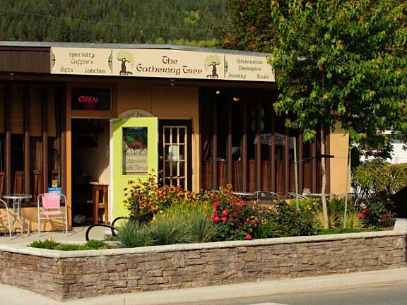 Exterior of The Gathering Tree café in Valemount with front patio