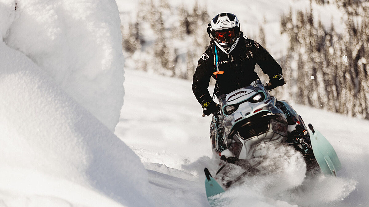 Spring Sledding in Valemount